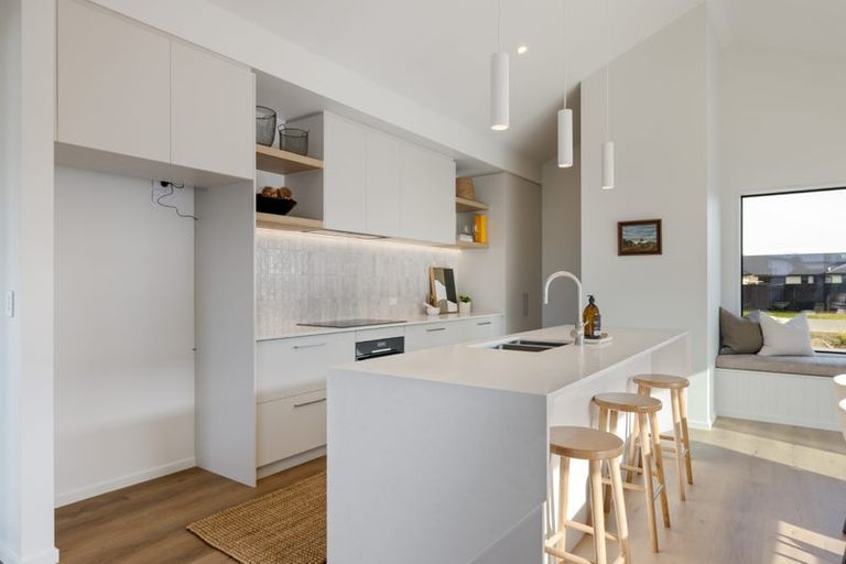 Photo of property in 51 Kingsdowne Drive, West Melton, 7618