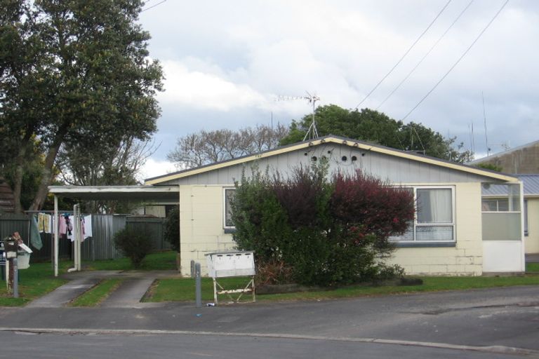 Photo of property in 2/9 June Place, Hamilton East, Hamilton, 3216