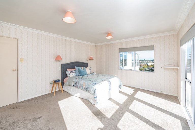 Photo of property in 14 Rawhiti Place, Saint Johns Hill, Whanganui, 4501