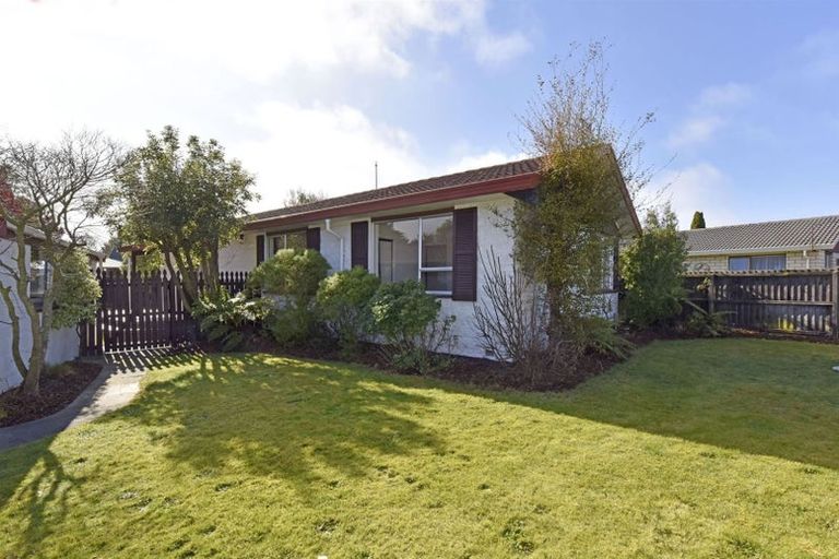 Photo of property in 72 Orrick Crescent, Avondale, Christchurch, 8061