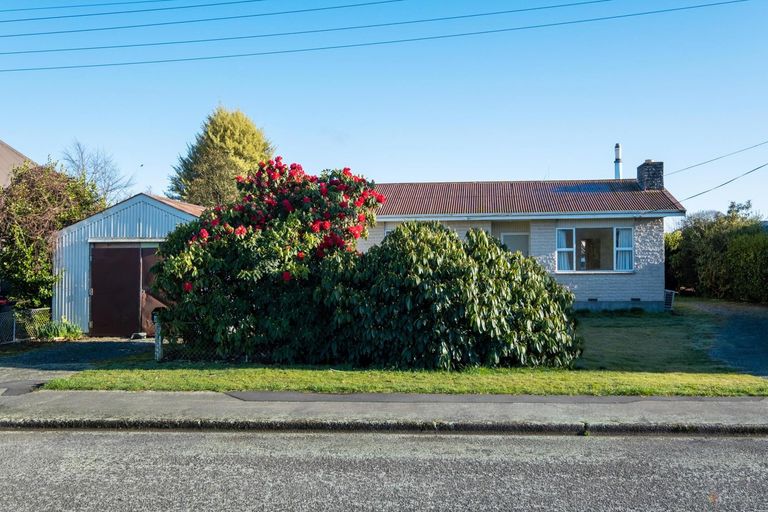 Photo of property in 6 Tancred Street, Geraldine, 7930