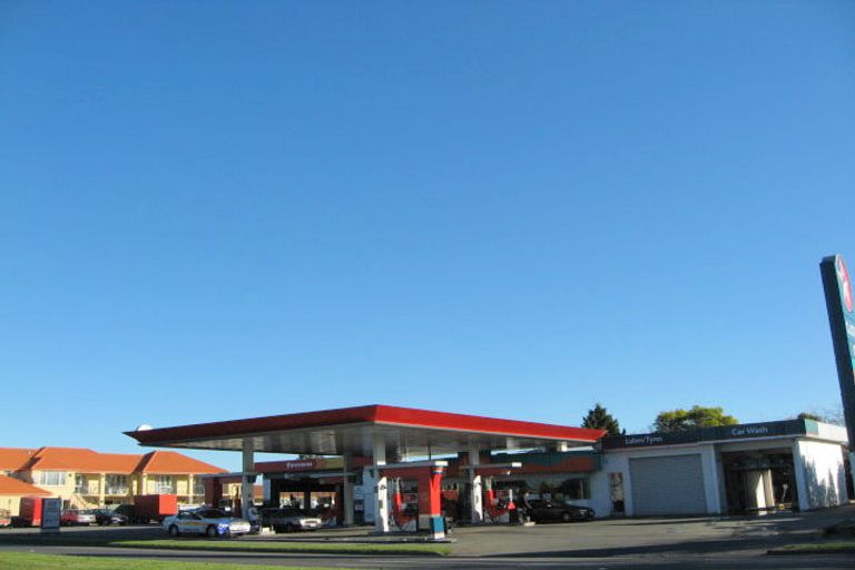 Photo of property in 319 Main North Road, Redwood, Christchurch, 8051