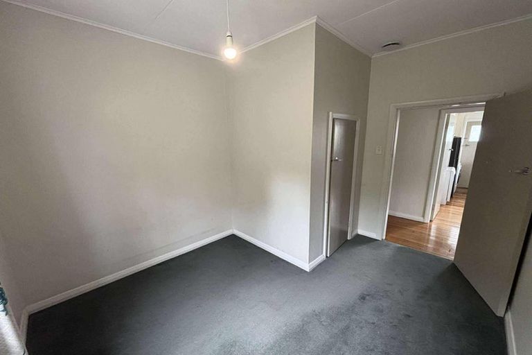 Photo of property in 11 Alexandra Road, Roseneath, Wellington, 6021
