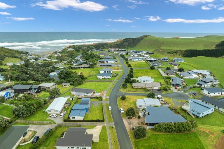 Photo of property in 26 Sunset Drive, Baylys Beach, Dargaville, 0377