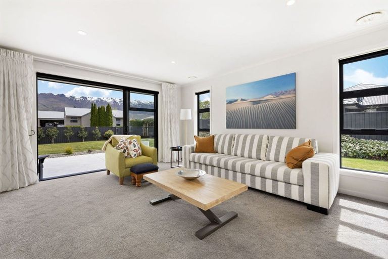 Photo of property in 24 Ethereal Crescent, Mount Pisa, Cromwell, 9383