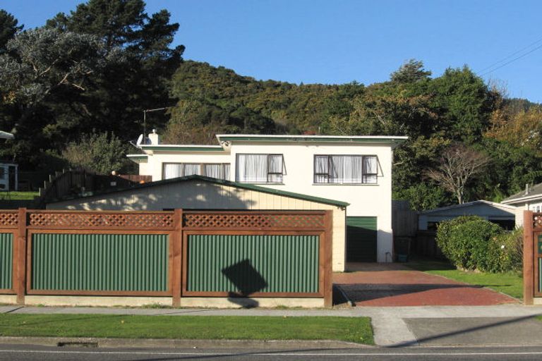 Photo of property in 125 Stokes Valley Road, Stokes Valley, Lower Hutt, 5019