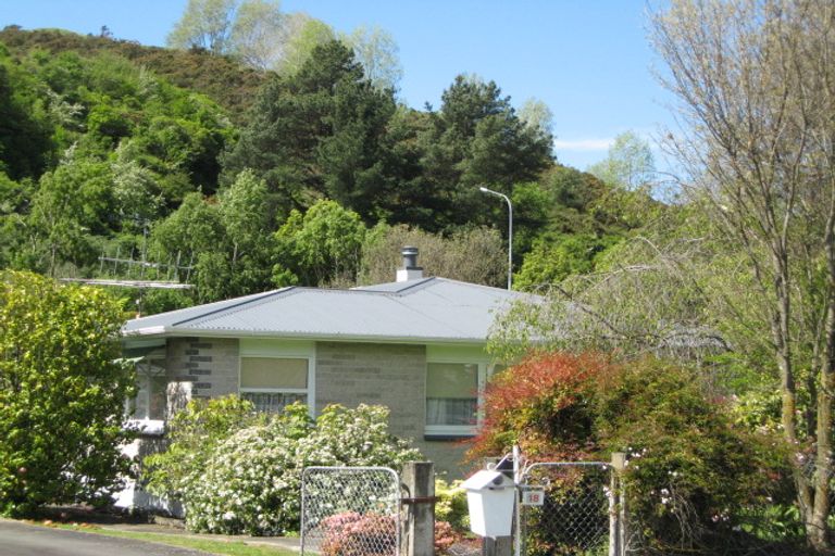 Photo of property in 18 Cawthron Crescent, Annesbrook, Nelson, 7011