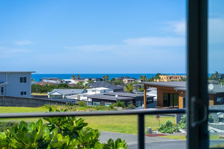 Photo of property in 43 Tuturu View, Ruakaka, 0116