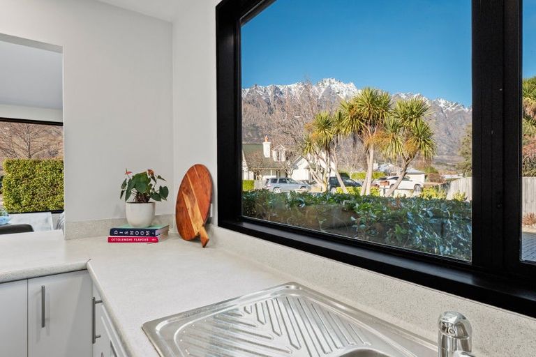 Photo of property in 2 Magnolia Place, Frankton, Queenstown, 9300