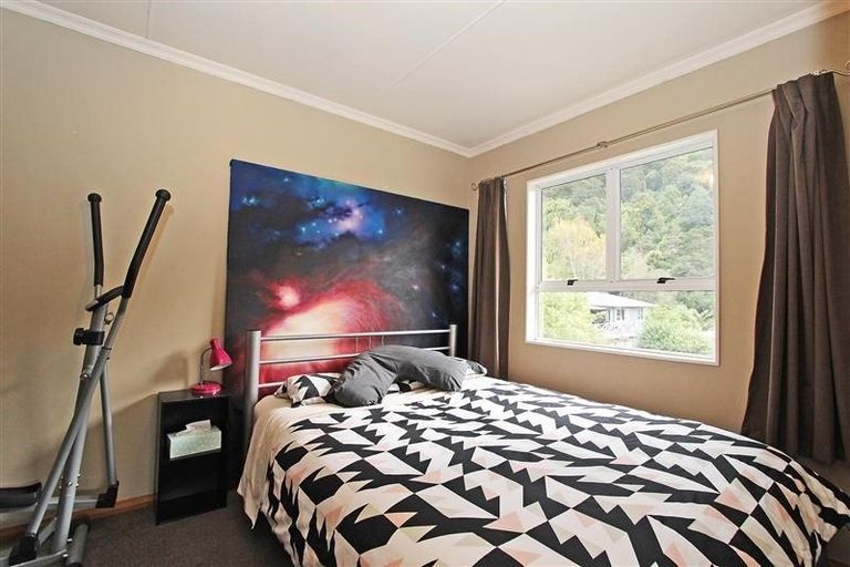 Photo of property in 37 Sowman Street, The Brook, Nelson, 7010