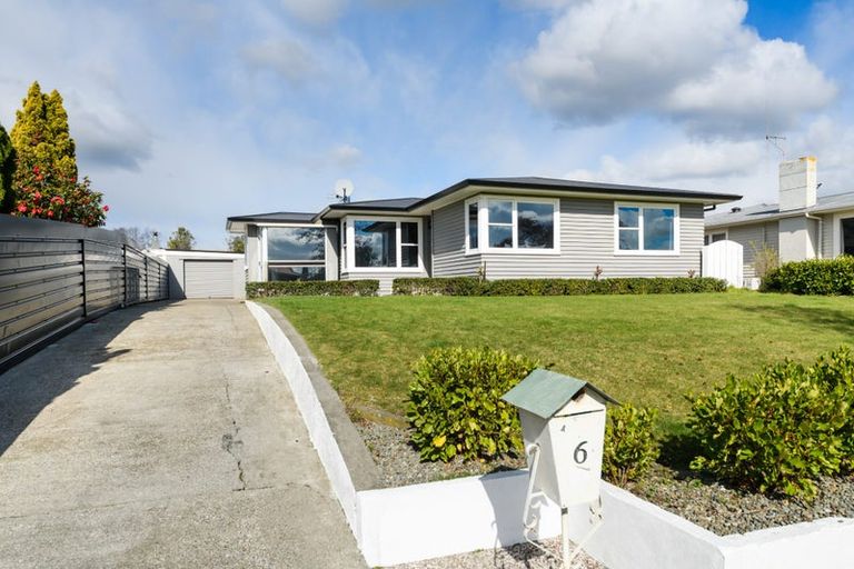 Photo of property in 6 Anakiwa Street, Kelvin Grove, Palmerston North, 4414