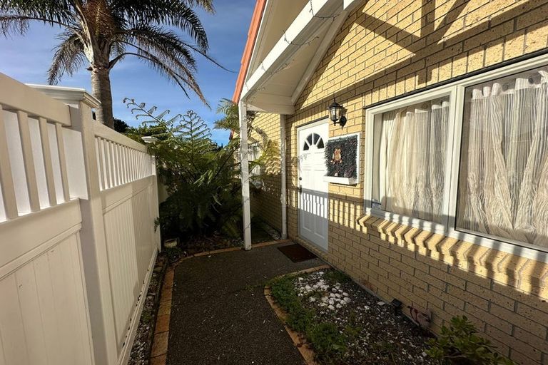 Photo of property in 3 Dunbarton Drive, Ranui, Auckland, 0612