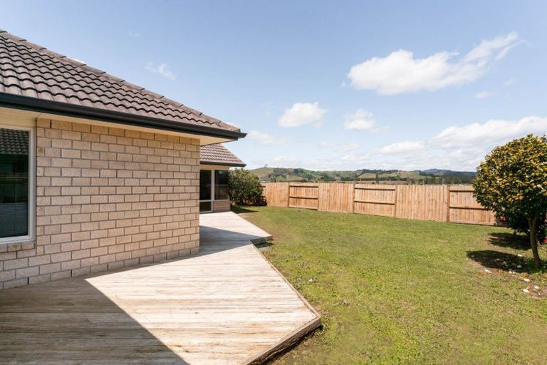 Photo of property in 48 Oreti Crescent, Papamoa Beach, Papamoa, 3118