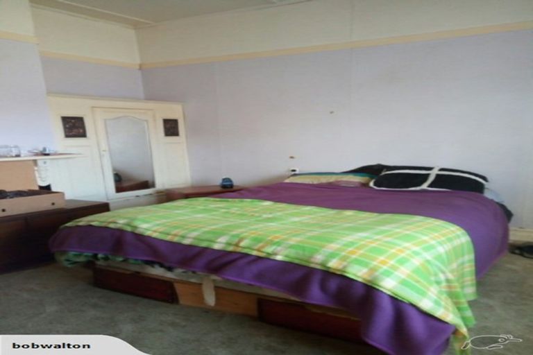 Photo of property in 100 High Street, Waimate, 7924