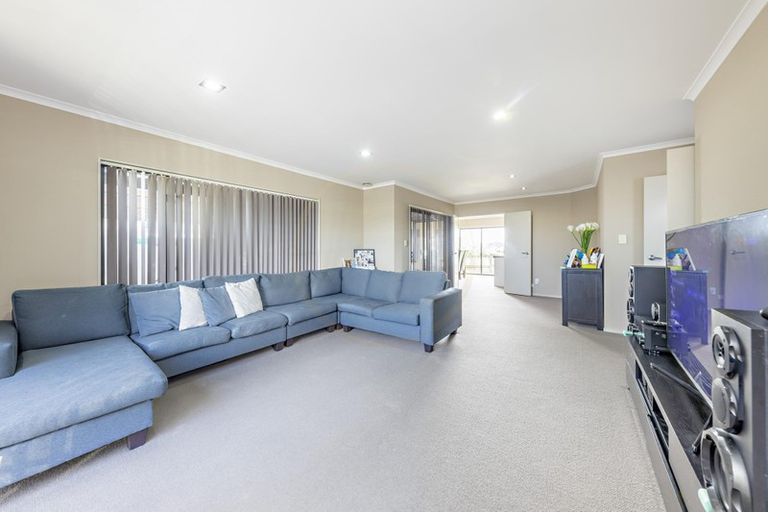 Photo of property in 316 Ormiston Road, Flat Bush, Auckland, 2019