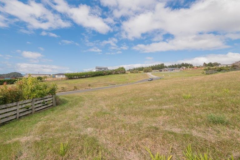 Photo of property in 4 Midgard Road, Coopers Beach, 0420