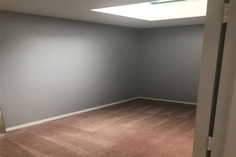 Photo of property in 2/166 Avonhead Road, Avonhead, Christchurch, 8042