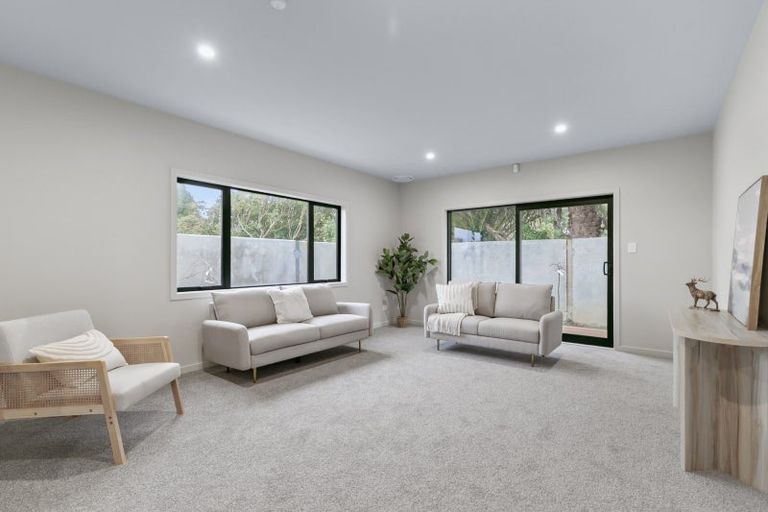 Photo of property in 114a Bartholomew Road, Levin, 5510