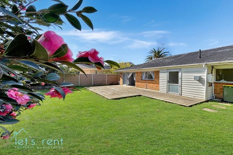 Photo of property in 8 Coulthard Terrace, Opaheke, Papakura, 2113