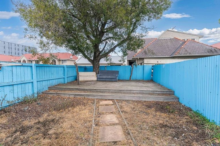 Photo of property in 142 Albany Street, North Dunedin, Dunedin, 9016
