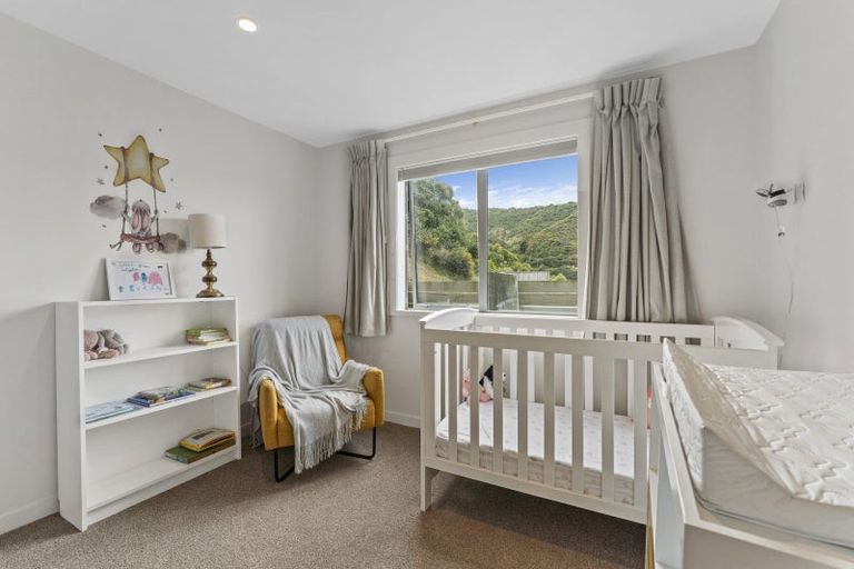 Photo of property in 10a Rarangi Way, Owhiro Bay, Wellington, 6023