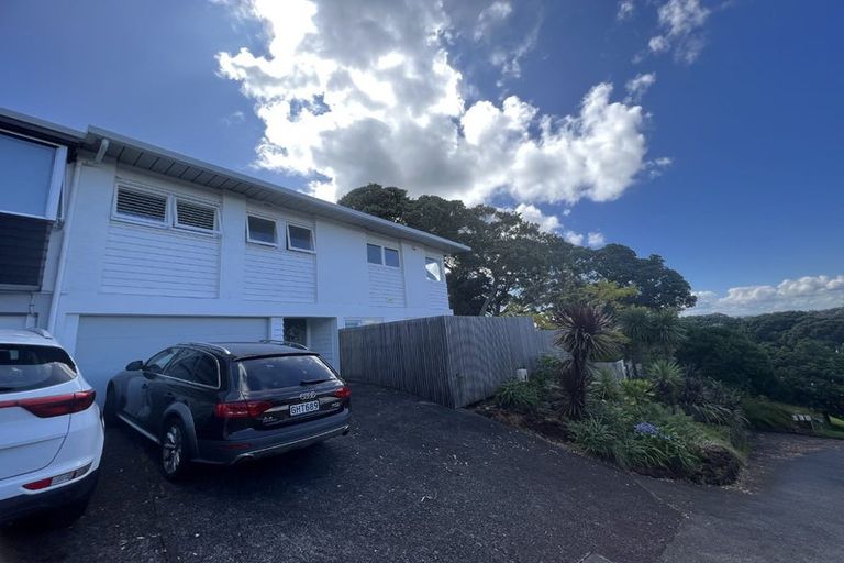 Photo of property in 1/4 Beach Road, Castor Bay, Auckland, 0620