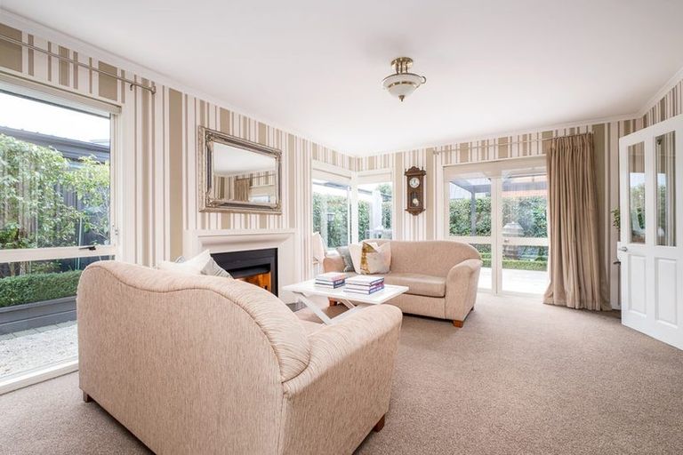 Photo of property in 2/77a Hinau Street, Riccarton, Christchurch, 8041