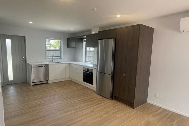 Photo of property in 4/111 Osborne Street, Waltham, Christchurch, 8011