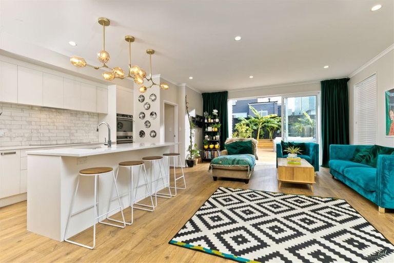 Photo of property in 86 Bomb Point Drive, Hobsonville, Auckland, 0616