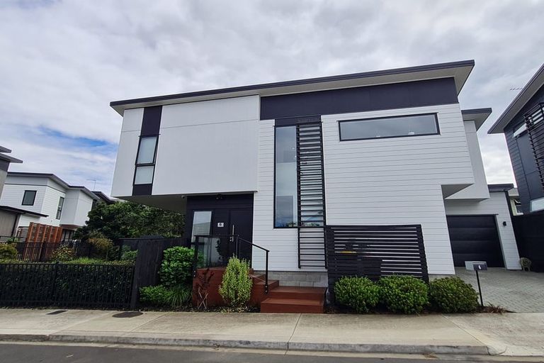 Photo of property in 6 Reg Pearce Way, Glen Innes, Auckland, 1072