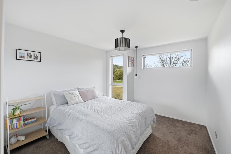 Photo of property in 48 Minaret Ridge, Wanaka, 9305