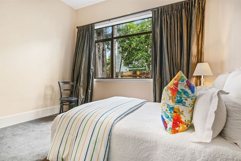 Photo of property in 6 Elmwood Road, Strowan, Christchurch, 8052