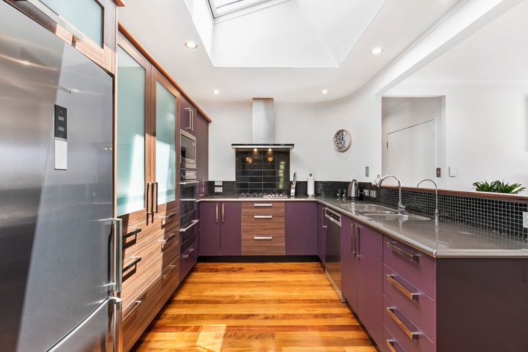 Photo of property in 21 Sartors Avenue, Northcross, Auckland, 0630