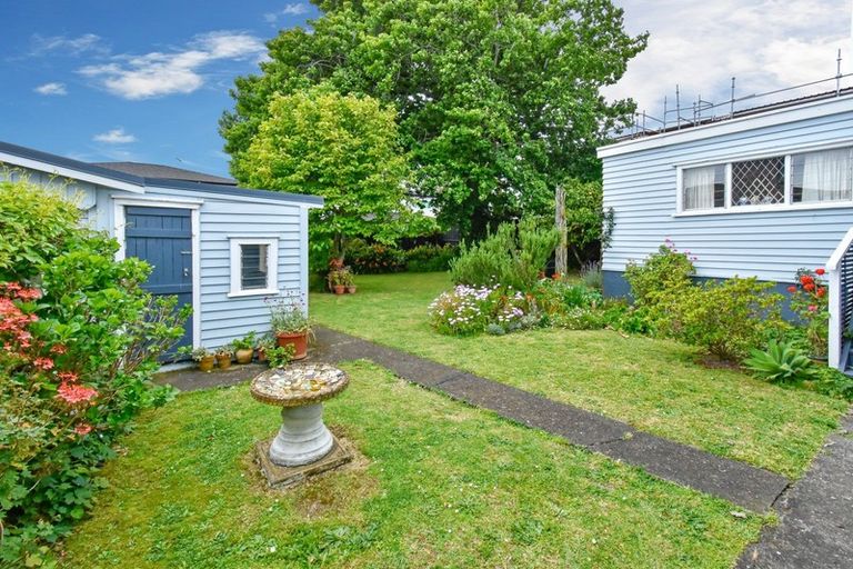 Photo of property in 14 Rogers Road, Manurewa, Auckland, 2102