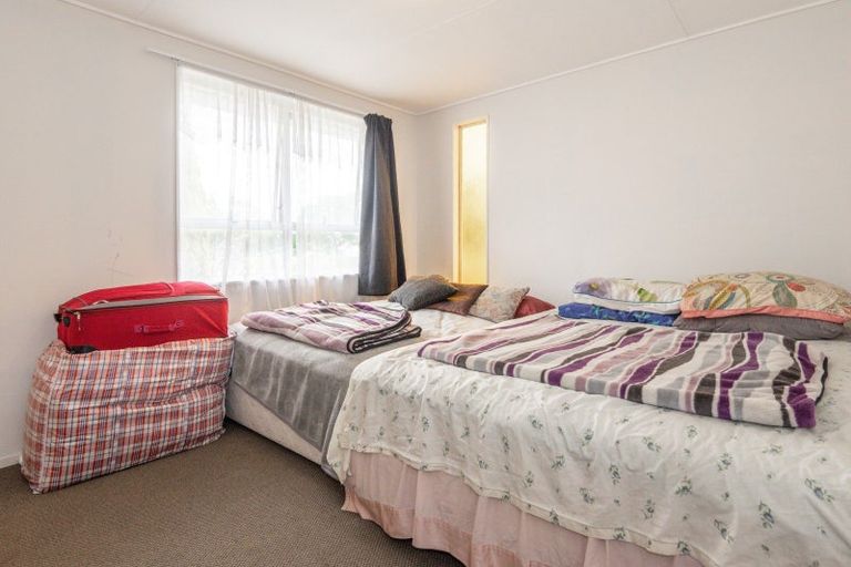 Photo of property in 27 Caernarvon Drive, Flaxmere, Hastings, 4120