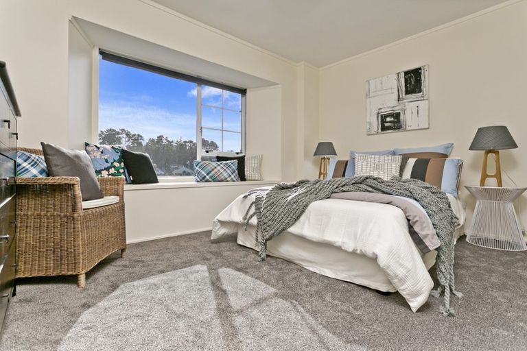 Photo of property in 2/61 Langana Avenue, Browns Bay, Auckland, 0630