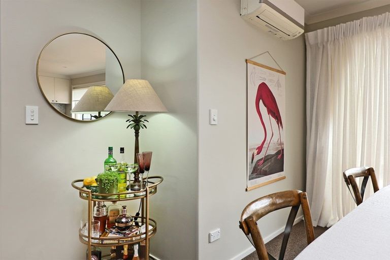 Photo of property in 17 Rakaia Way, Poraiti, Napier, 4112