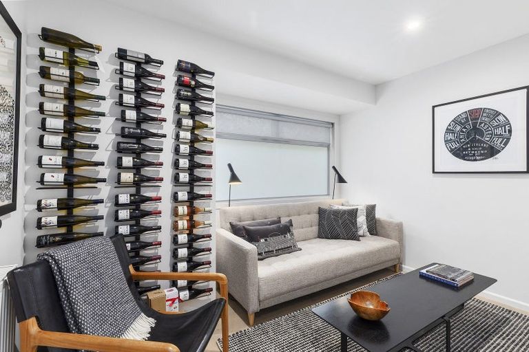 Photo of property in 6 Ludlam Street, Seatoun, Wellington, 6022