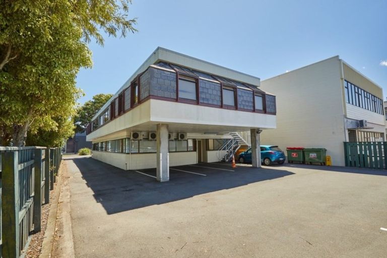 Photo of property in 6 Raroa Road, Kelburn, Wellington, 6012