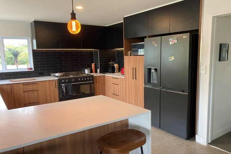 Photo of property in 12b Kororako Grove, Whalers Gate, New Plymouth, 4310