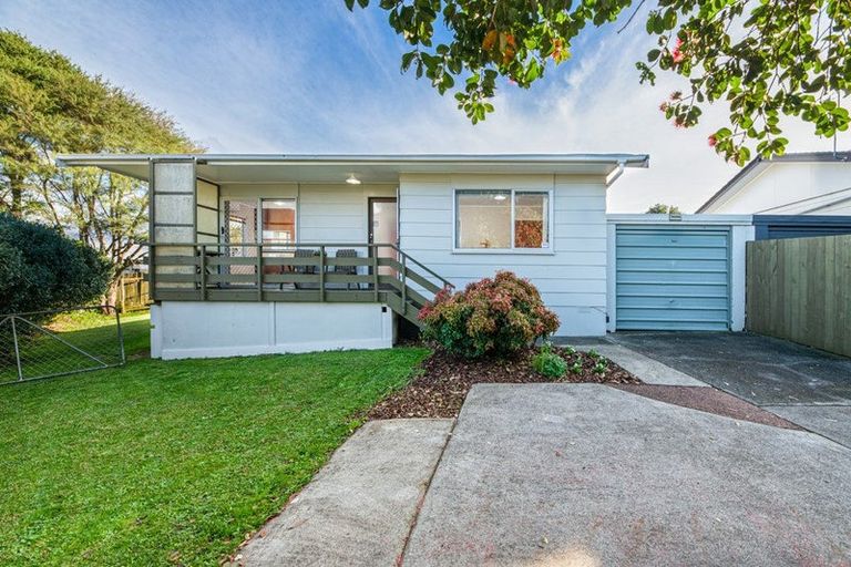 Photo of property in 2/29 Afton Place, Ranui, Auckland, 0612