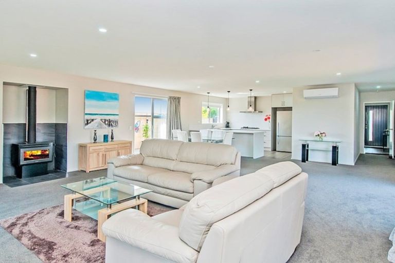 Photo of property in 15 Kingsdowne Drive, West Melton, 7618