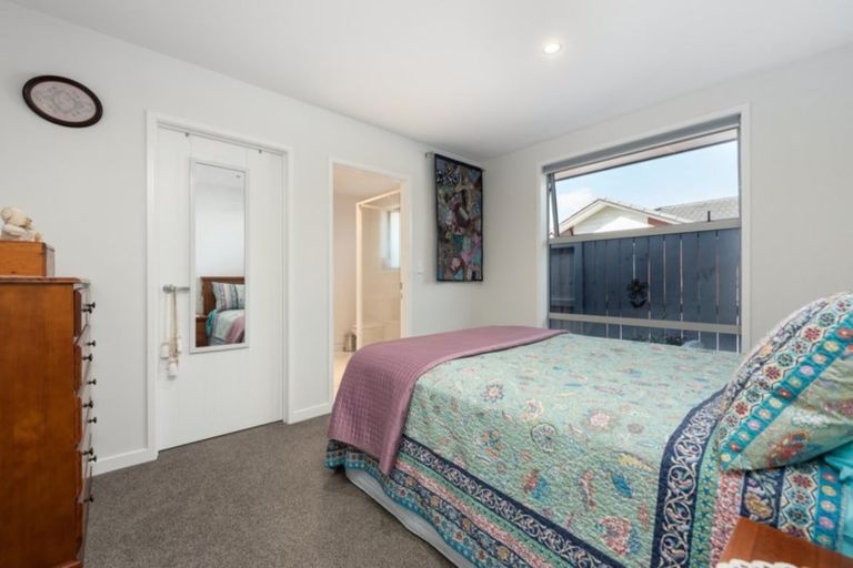 Photo of property in 18 Marion Crescent, Papamoa Beach, Papamoa, 3118