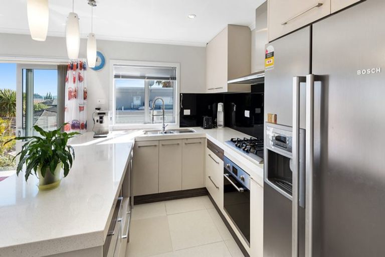 Photo of property in 17a Waller Avenue, Bucklands Beach, Auckland, 2012