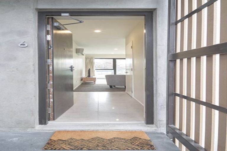 Photo of property in Riverena Flats, 377 Barbadoes Street, Christchurch Central, Christchurch, 8011