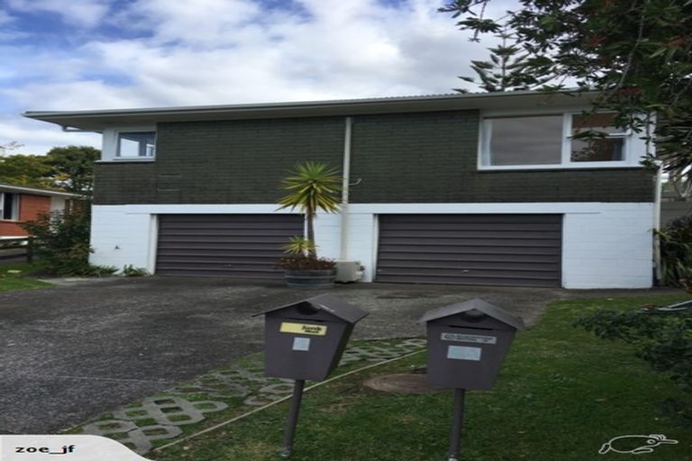 Photo of property in 1/4 Margaret Place, Milford, Auckland, 0620