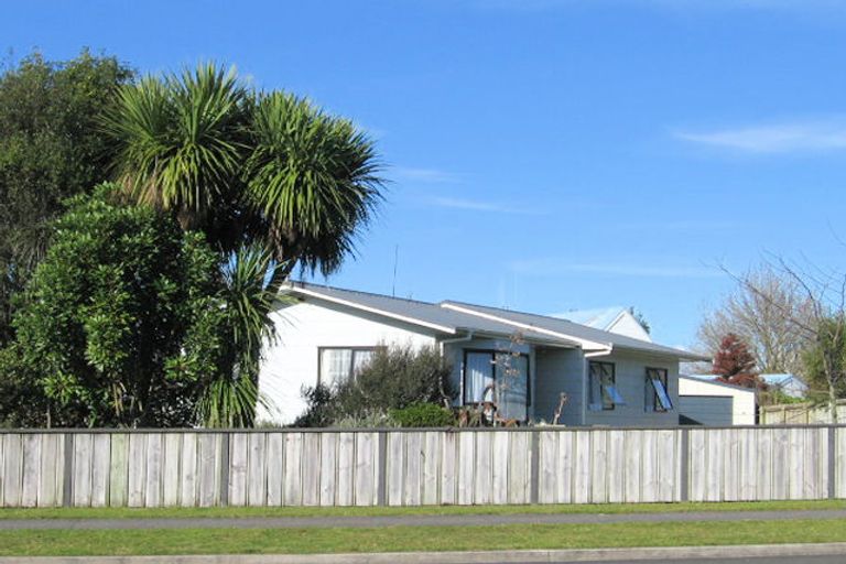 Photo of property in 9 Bartholomew Drive, Nawton, Hamilton, 3200