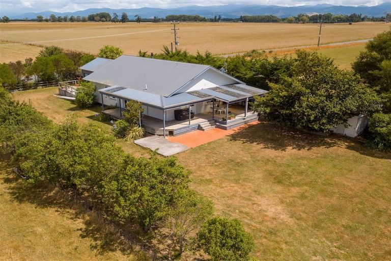 Photo of property in 377 East Taratahi Road, East Taratahi, Masterton, 5887