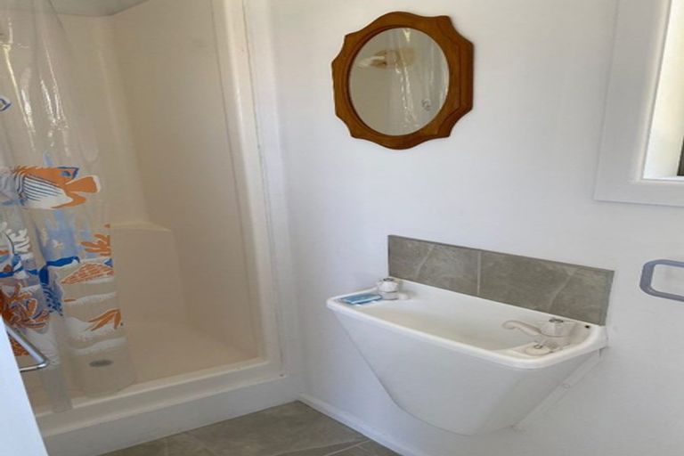 Photo of property in 40 Queens Road, Waikanae Beach, Waikanae, 5036