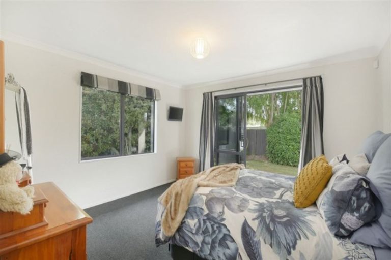 Photo of property in 1 Teal Close, Woolston, Christchurch, 8023